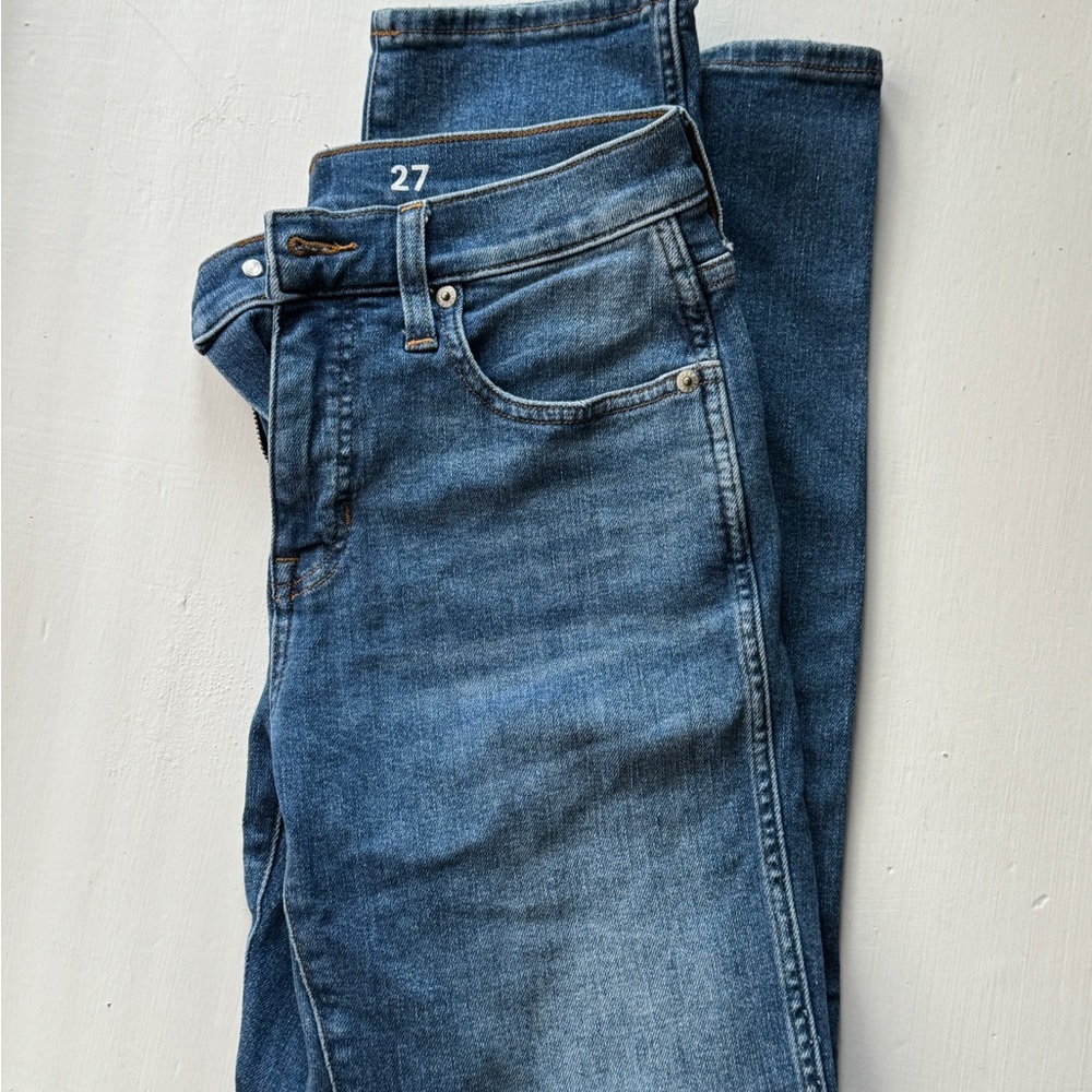 J Crew 9’’ Rise Vintage Straight Jean Size 27